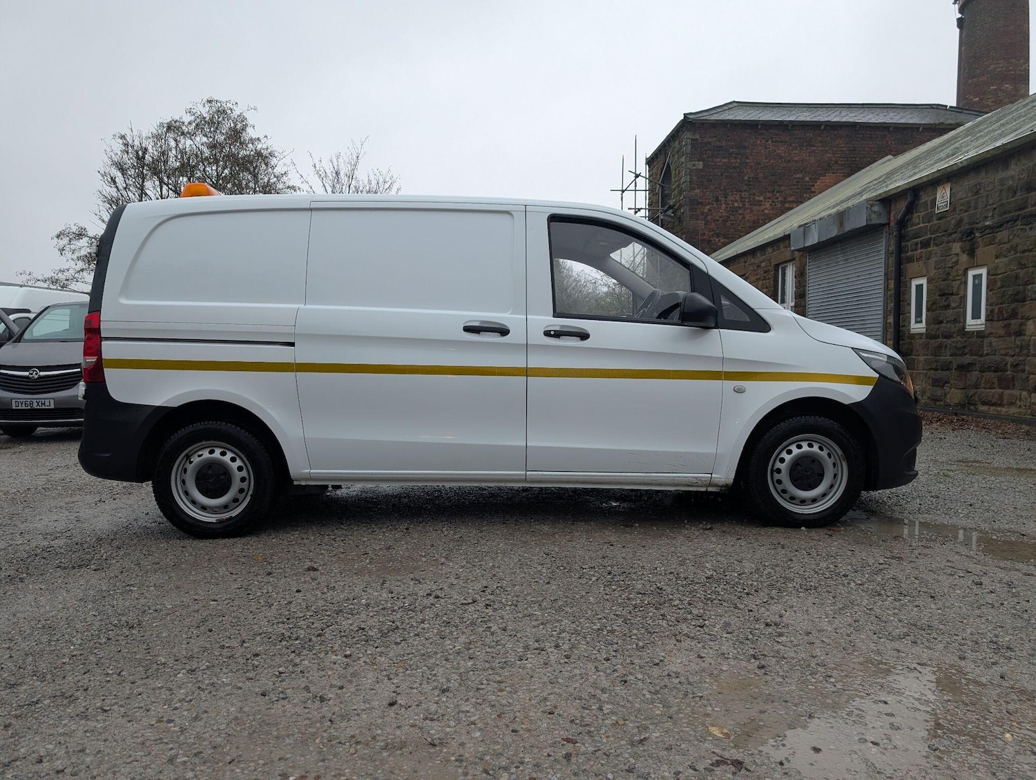 Used Mercedes-Benz Vito 2017 for sale - 76592530: Photo 2