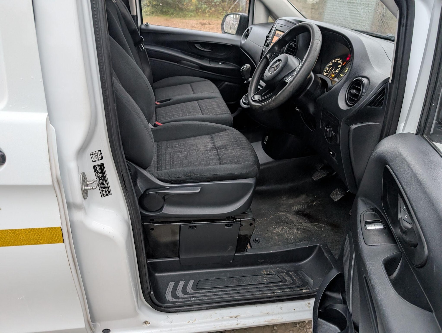 Used Mercedes-Benz Vito 2017 for sale - 76592530: Photo 28