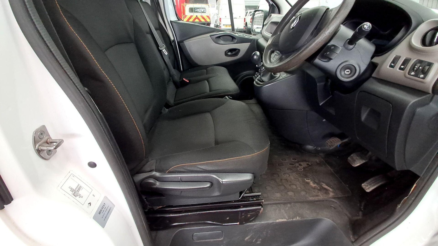 Used Renault Trafic 2015 for sale - 78019080: Photo 12