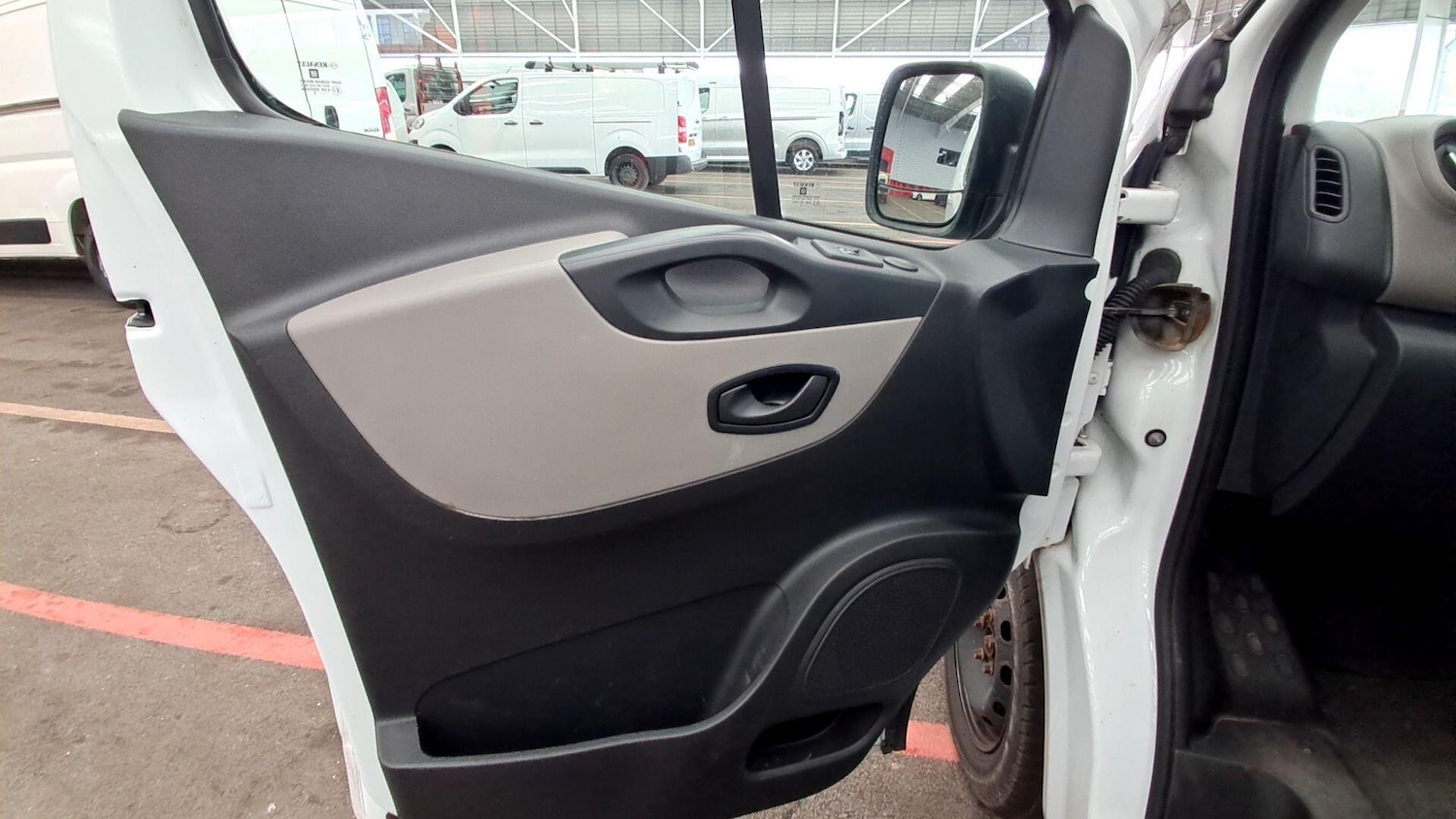 Used Renault Trafic 2015 for sale - 78019080: Photo 7