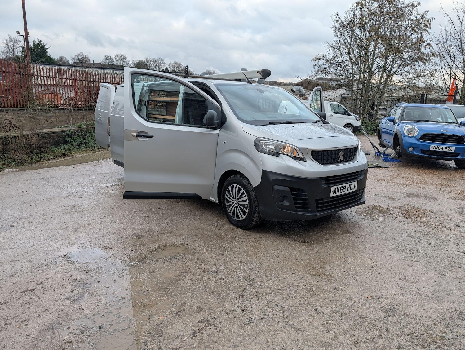 Used Peugeot Expert 2019 for sale - 77496137: Photo 11