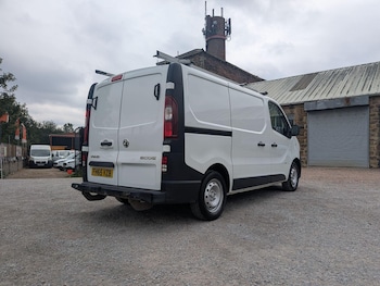 Used Vauxhall Vivaro 2016 for sale - 75279696: Photo