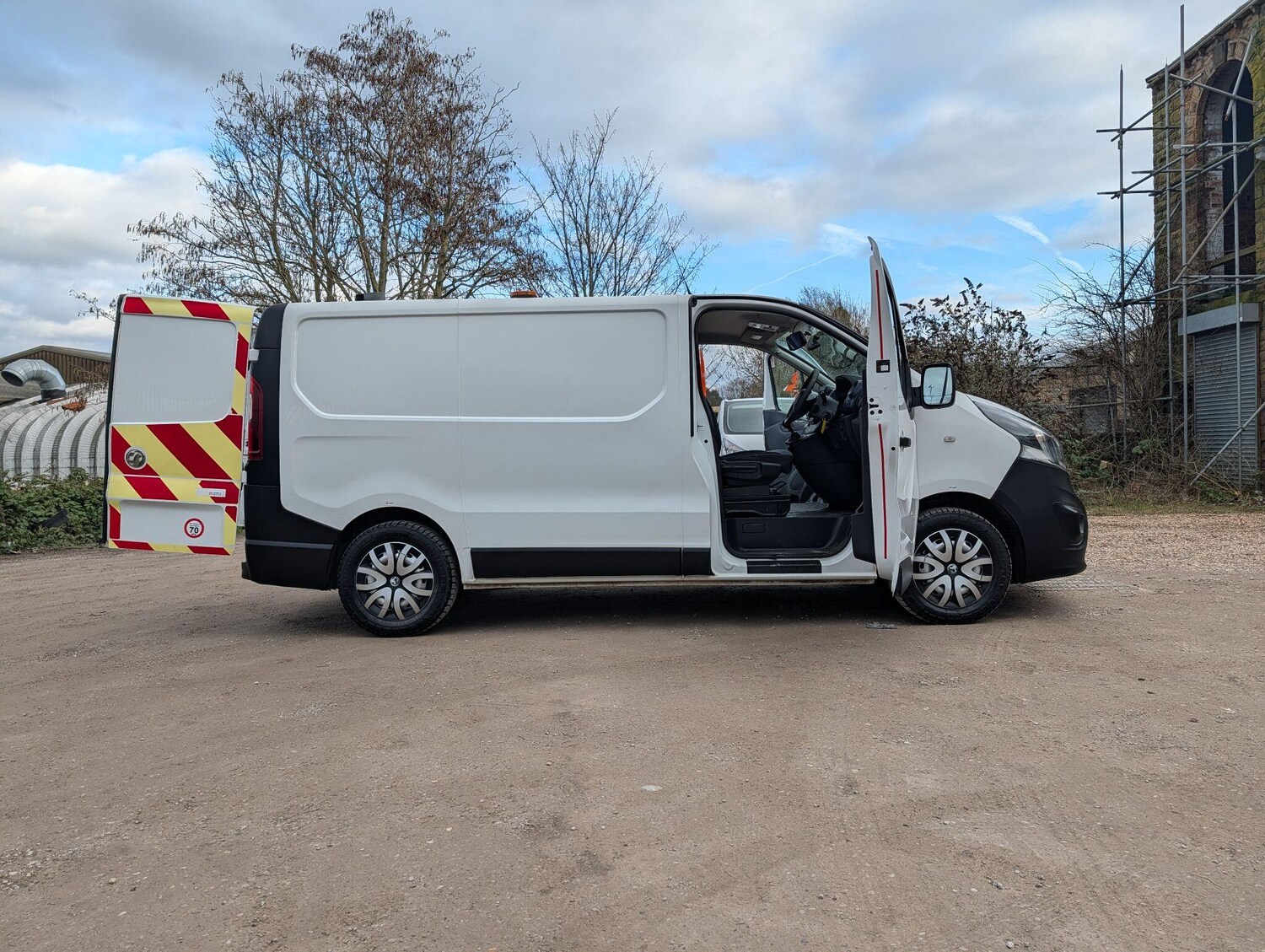 Used Vauxhall Vivaro for sale - 77671158: Photo 12