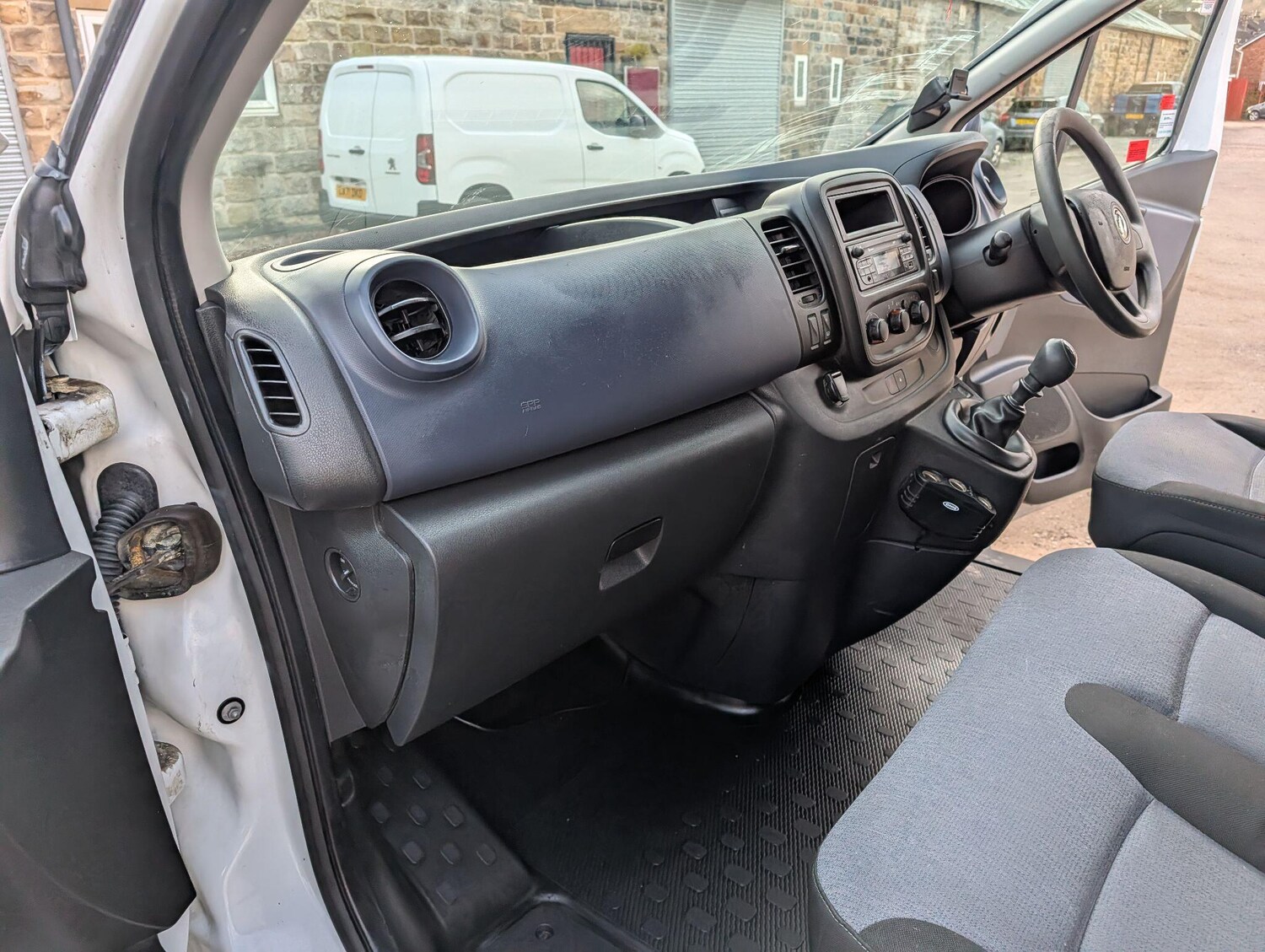 Used Vauxhall Vivaro for sale - 77671158: Photo 29