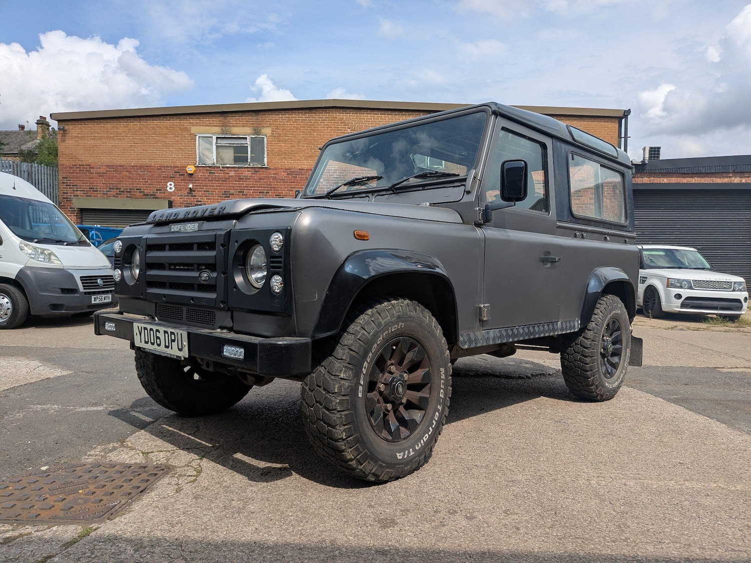 Used Land Rover Defender 2006 for sale - 76620075: Photo 3