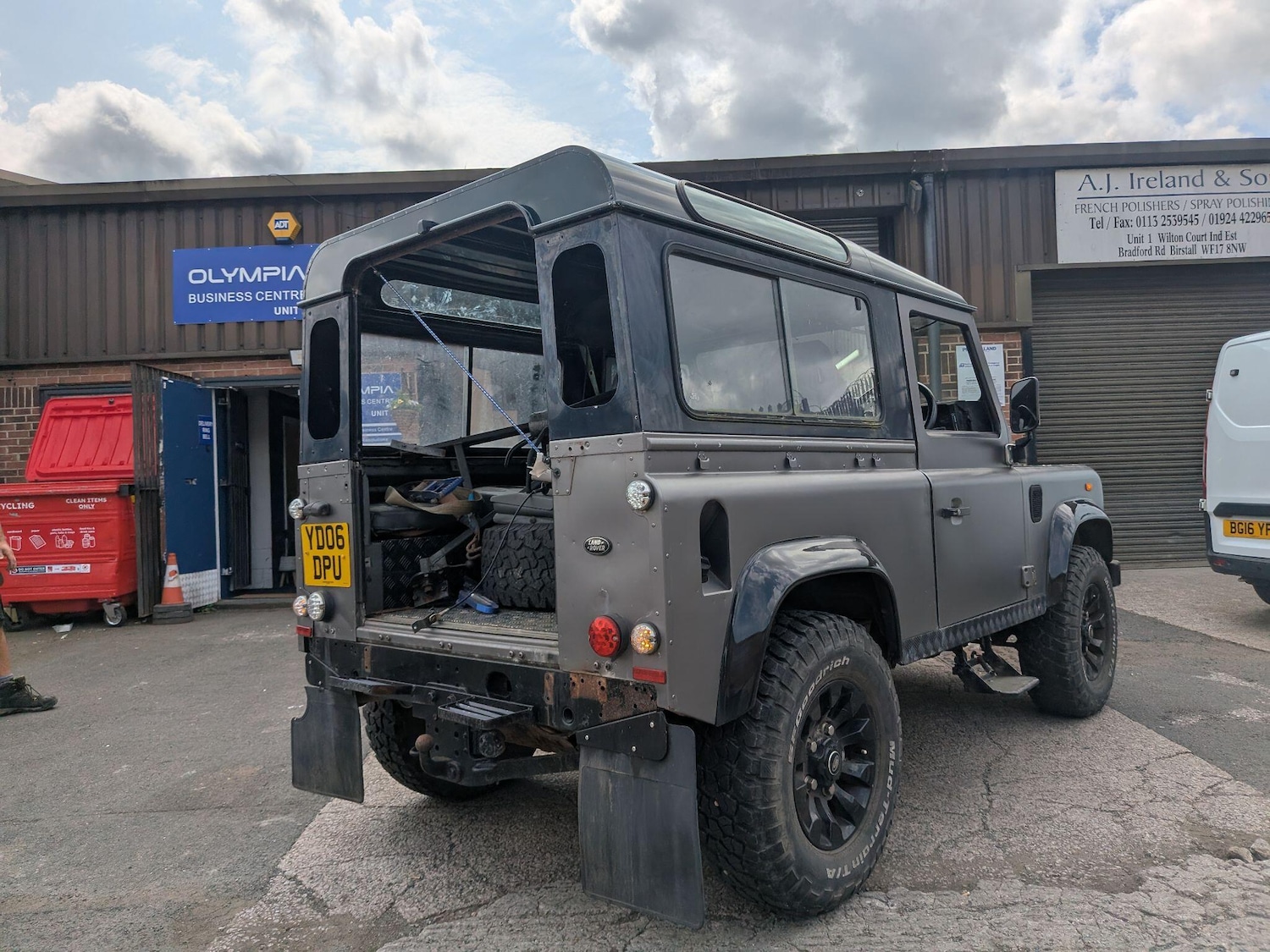 Used Land Rover Defender 2006 for sale - 76620075: Photo 7