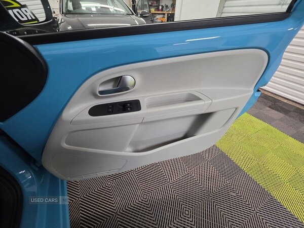 Used Volkswagen up! 2018 for sale - 75979098: Photo 11