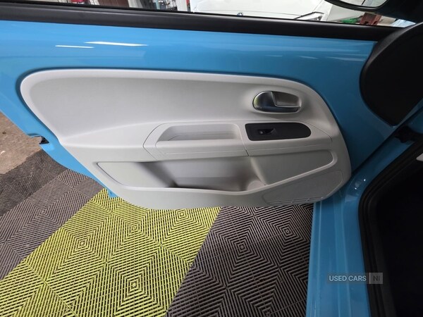 Used Volkswagen up! 2018 for sale - 75979098: Photo 23