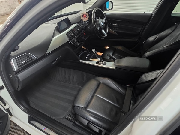 Used BMW 3 Series 2017 for sale - 77659476: Photo 14