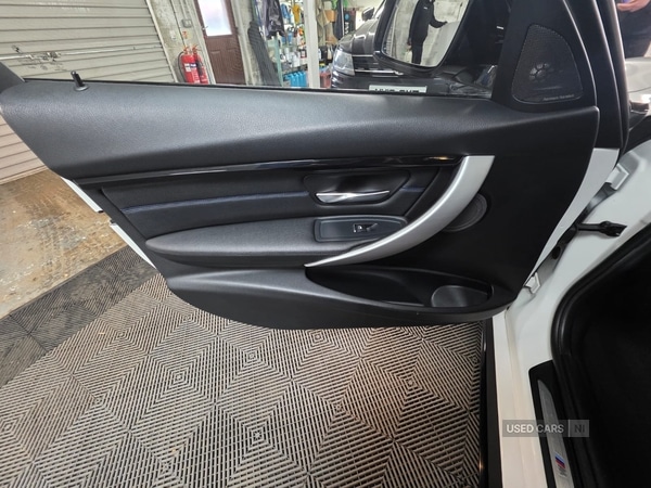 Used BMW 3 Series 2017 for sale - 77659476: Photo 21