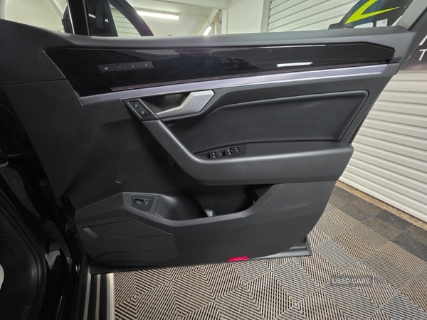 Used Volkswagen Touareg 2018 for sale - 77575699: Photo 16