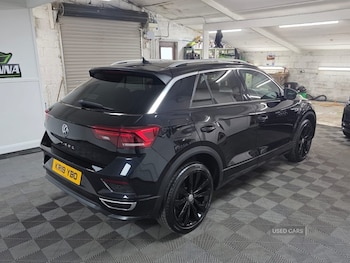 Used Volkswagen T-Roc 2019 for sale - 78048594: Photo