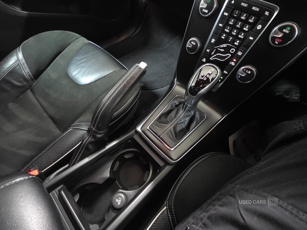 Used Volvo V40 2016 for sale - 76338077: Photo 11