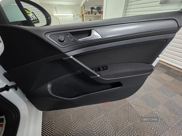 Used Volkswagen Golf 2017 for sale - 77372166: Photo 21