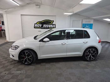 Used Volkswagen Golf 2017 for sale - 77372166: Photo