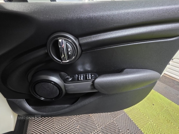 Used MINI Hatch 2017 for sale - 76337959: Photo 11