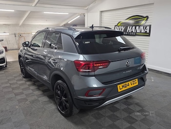 Used Volkswagen T-Roc 2024 for sale - 79318075: Photo
