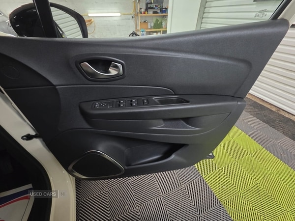 Used Renault Captur 2018 for sale - 76216035: Photo 15