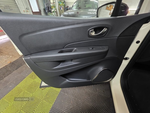Used Renault Captur 2018 for sale - 76216035: Photo 19