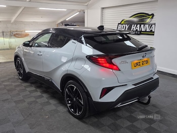 Used Toyota C-HR 2023 for sale - 78760325: Photo