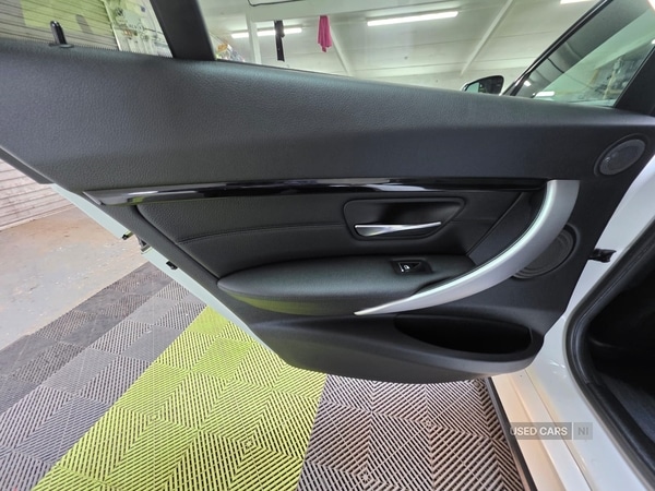 Used BMW 3 Series 2017 for sale - 76260682: Photo 14