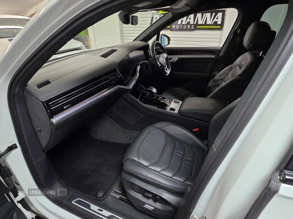 Used Volkswagen Touareg 2018 for sale - 77994642: Photo 12