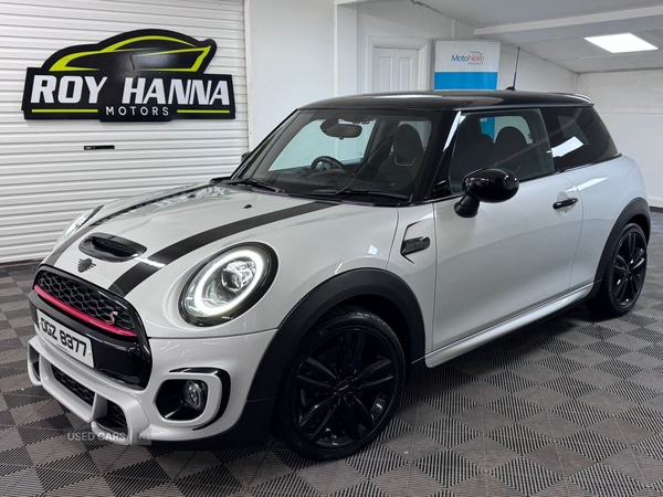 Used MINI Hatch 2019 for sale - 77441819: Photo 1