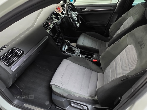 Used Volkswagen Golf 2017 for sale - 76308410: Photo 21
