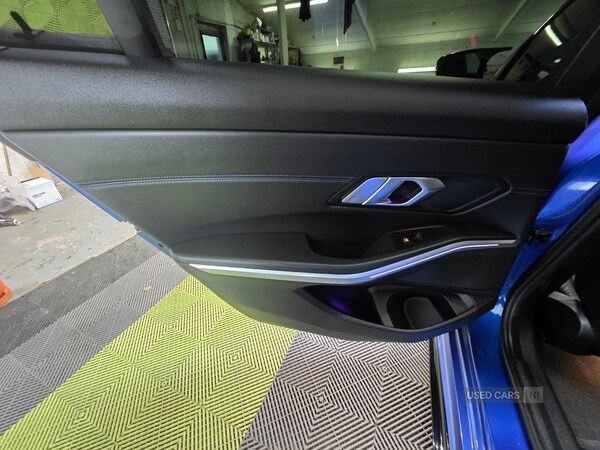 Used BMW 3 Series 2019 for sale - 76095420: Photo 11
