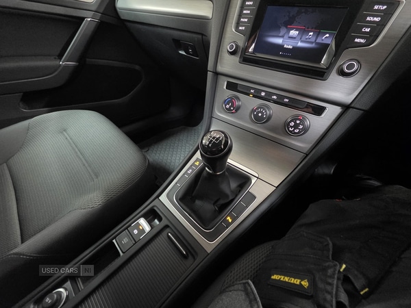 Used Volkswagen Golf 2015 for sale - 76927384: Photo 23