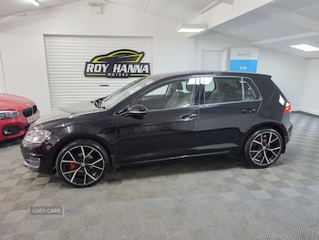 Used Volkswagen Golf 2015 for sale - 76927384: Photo