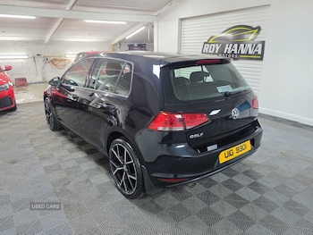 Used Volkswagen Golf 2015 for sale - 76927384: Photo