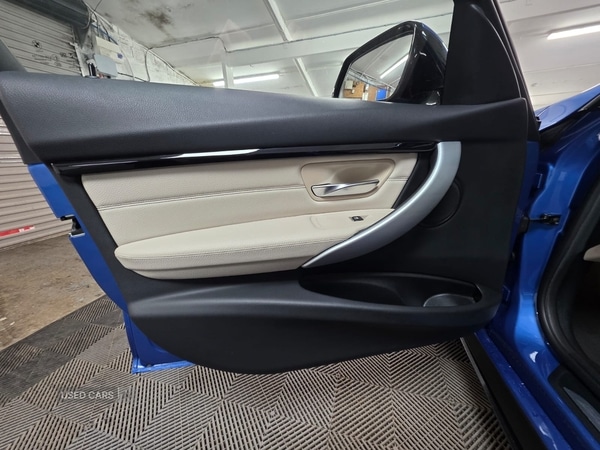 Used BMW 3 Series 2017 for sale - 77280323: Photo 11