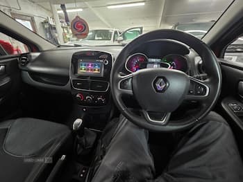 Used Renault Clio 2018 for sale - 79633503: Photo