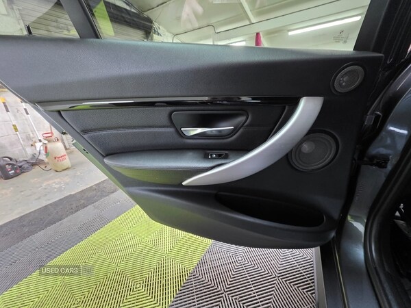 Used BMW 3 Series 2017 for sale - 76296216: Photo 11