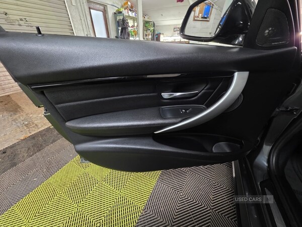 Used BMW 3 Series 2017 for sale - 76296216: Photo 18