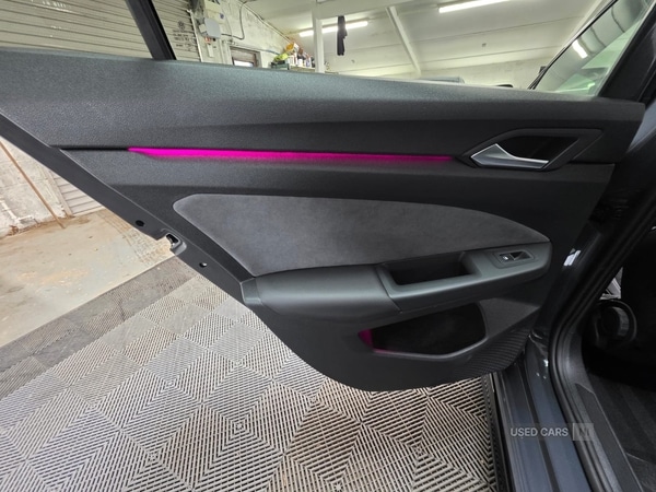 Used Volkswagen Golf 2024 for sale - 76927385: Photo 14