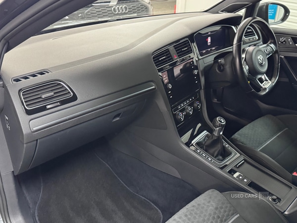 Used Volkswagen Golf 2017 for sale - 76586130: Photo 11