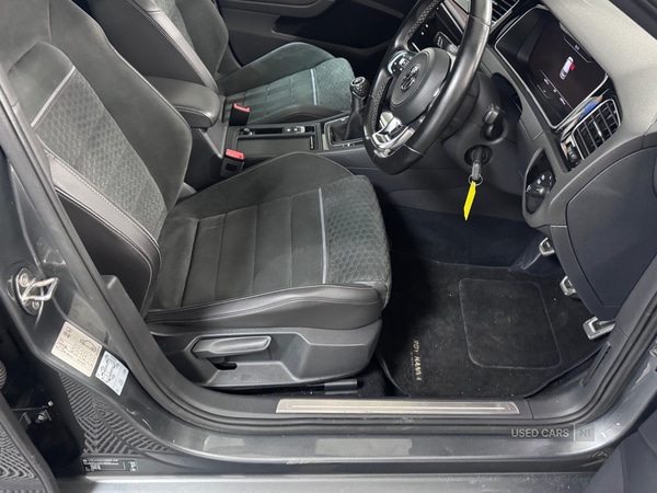 Used Volkswagen Golf 2017 for sale - 76586130: Photo 19