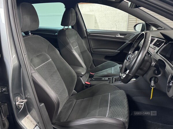 Used Volkswagen Golf 2017 for sale - 76586130: Photo 20