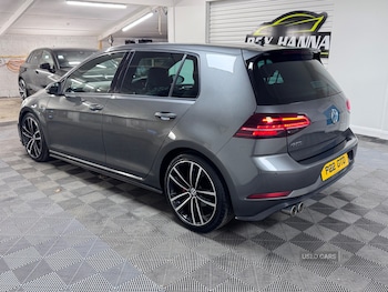 Used Volkswagen Golf 2017 for sale - 76586130: Photo