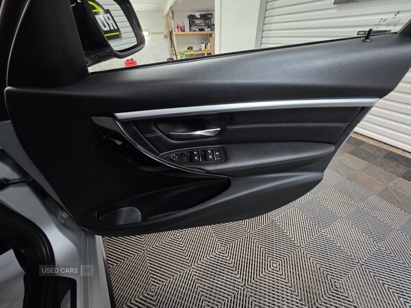 Used BMW 3 Series 2018 for sale - 76936960: Photo 19