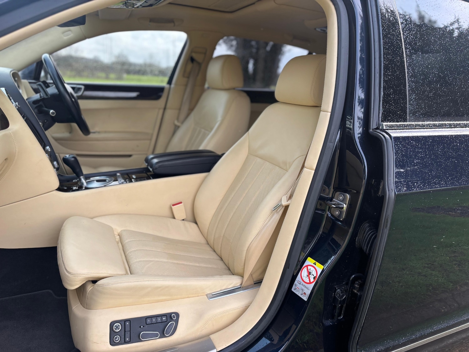 Used Bentley Continental 2011 for sale - 77584415: Photo 15