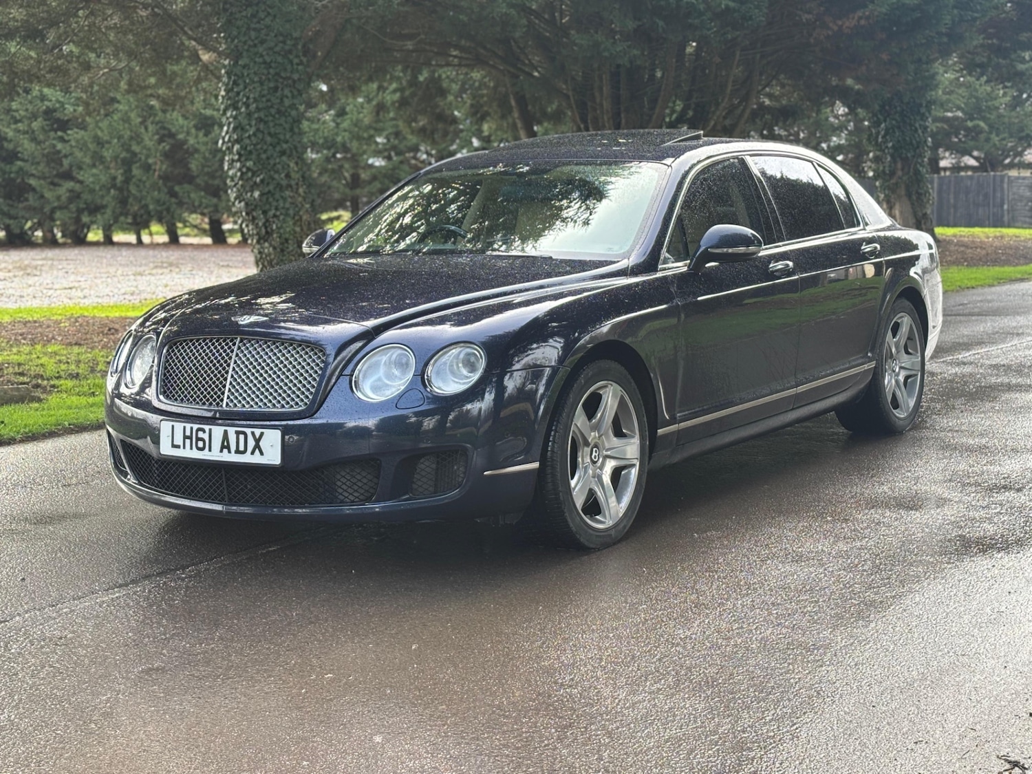 Used Bentley Continental 2011 for sale - 77584415: Photo 5