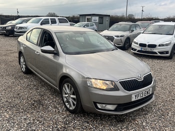 2013 (13) - 2.0 TDI CR Elegance 5dr