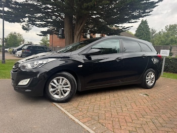 Used Hyundai i30 2013 for sale - 76974607: Photo