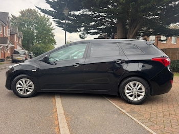 Used Hyundai i30 2013 for sale - 76974607: Photo