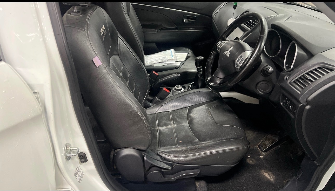 Used Mitsubishi ASX 2011 for sale - 77371107: Photo 4