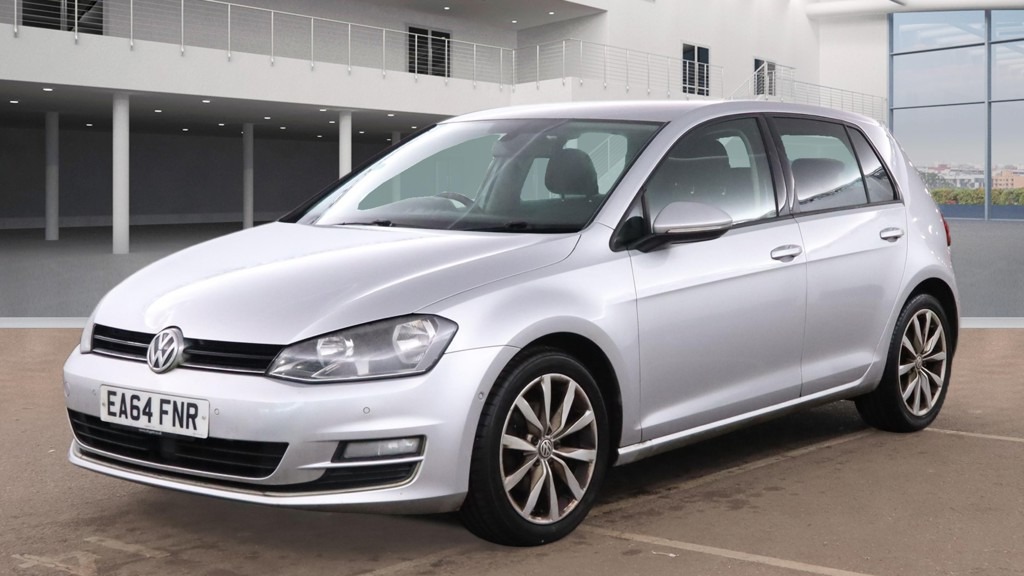 Used Volkswagen Golf 2014 for sale - 77129733: Photo 2