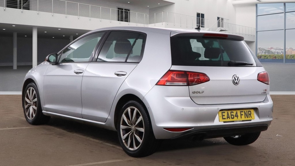 Used Volkswagen Golf 2014 for sale - 77129733: Photo 3